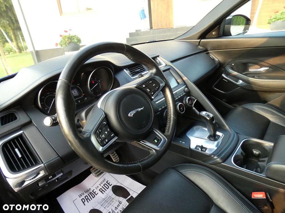 Jaguar E-Pace 2.0 i4P AWD R-Dynamic S - 25