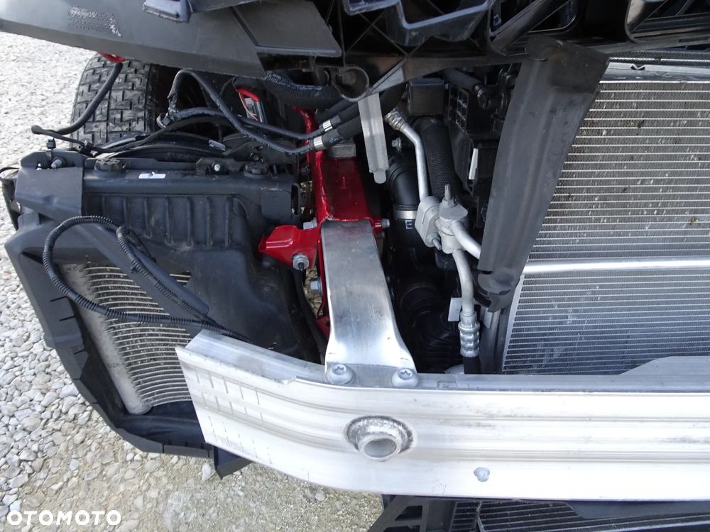 Mercedes-Benz GLA - 17