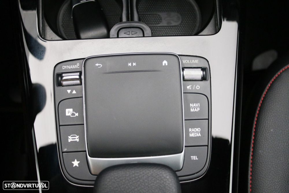 Mercedes-Benz CLA 250 e Shooting Brake AMG Line - 28