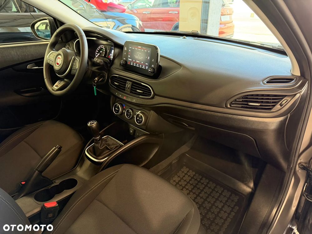 Fiat Tipo 1.0 T3 - 11