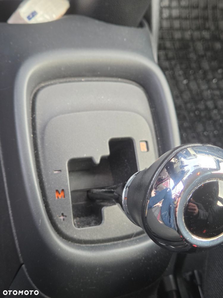 Peugeot 108 VTI 72 ETG5 Top Allure - 12