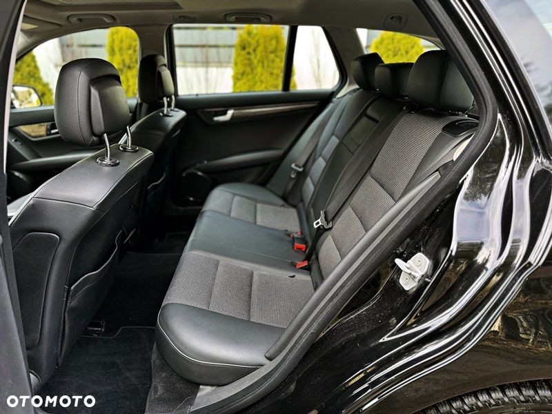 Mercedes-Benz Klasa C 220 CDI DPF Automatik BlueEFFICIENCY Avantgarde - 15