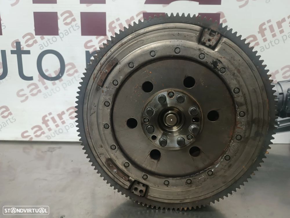 VOLANTE BIMASSA COM EMBRAIAGEM BMW E87 / E90 120D 118D 318D 320D N47D20A / C 7577479 - 6