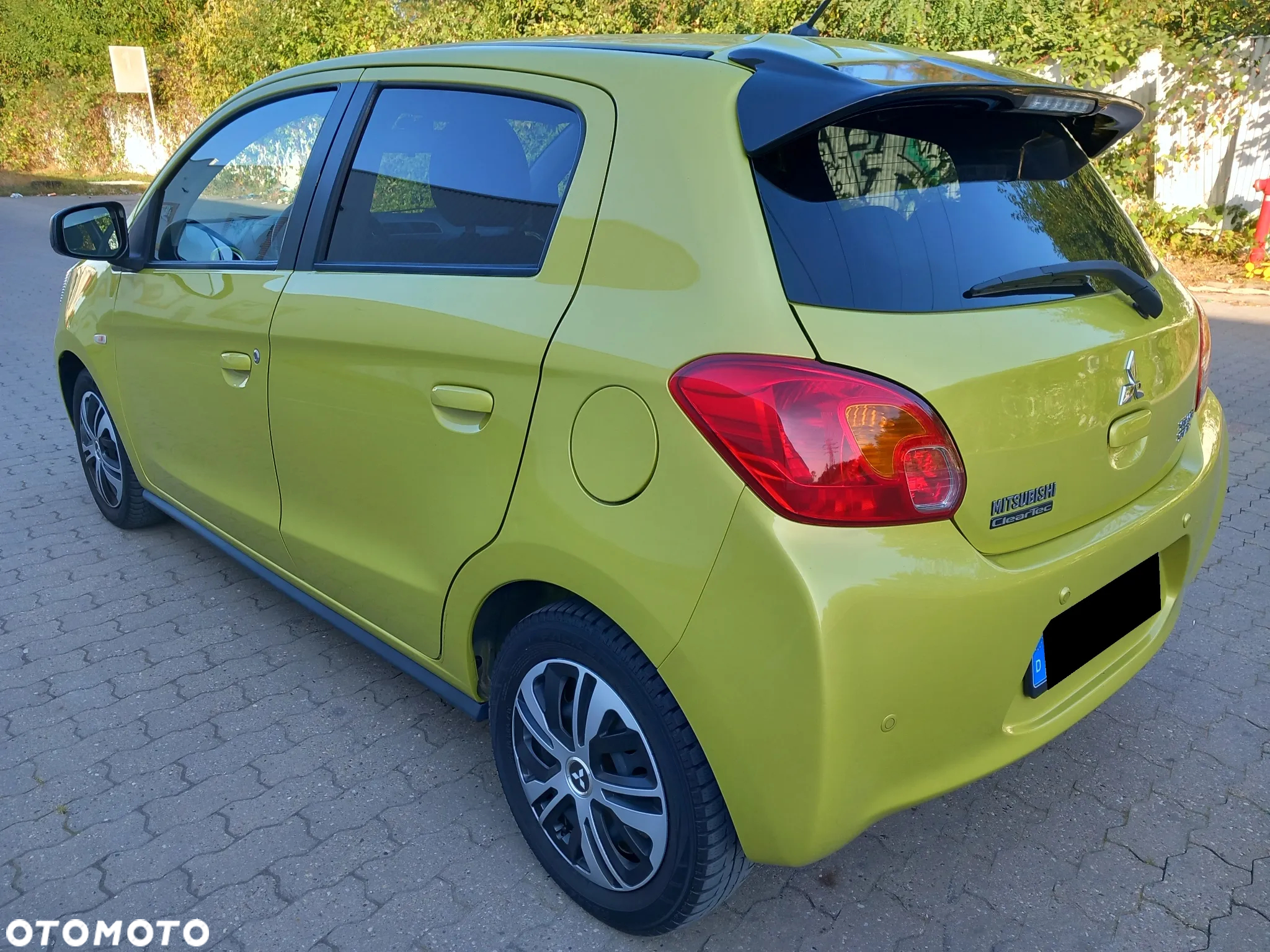 Mitsubishi Space Star 1.2 Clear Tec CVT Klassik Kollektion+ - 4