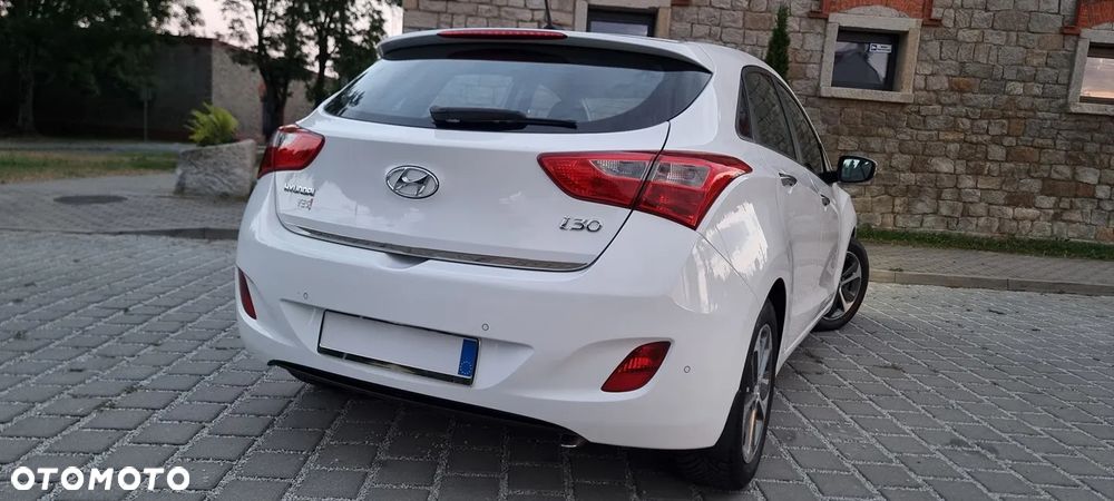 Hyundai i30 blue 1.6 GDI YES Gold - 10