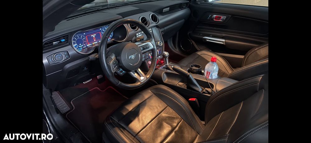 Ford Mustang - 10