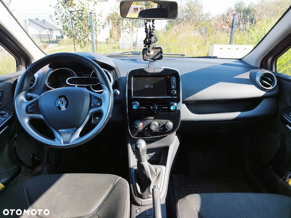 Renault Clio - 6