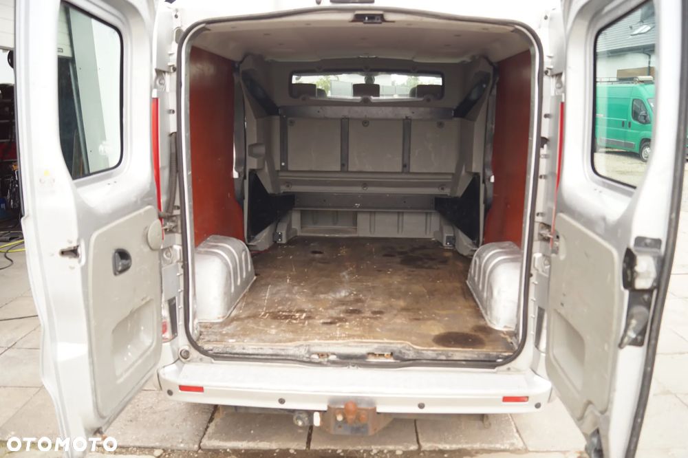 Renault Trafic - 25