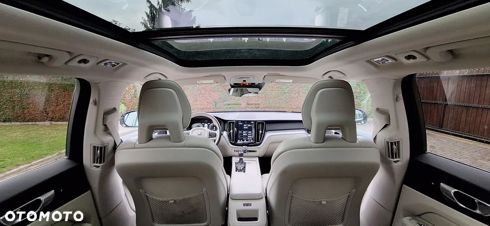 Volvo XC 60 T6 AWD Momentum - 8