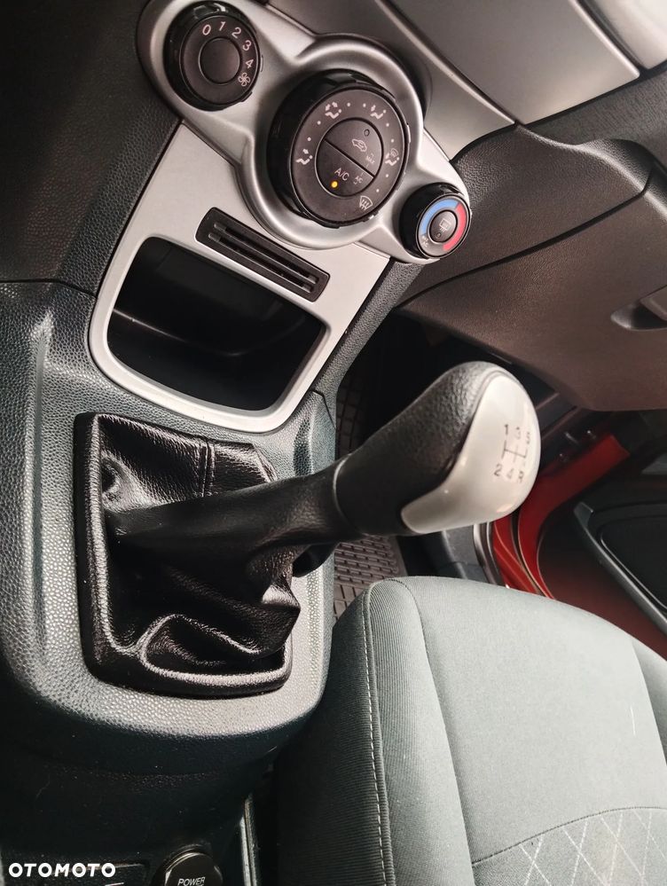 Ford Fiesta 1.25 SYNC Edition - 17