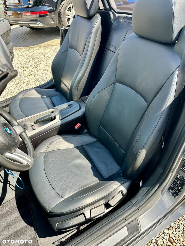 BMW Z4 2.2i - 11