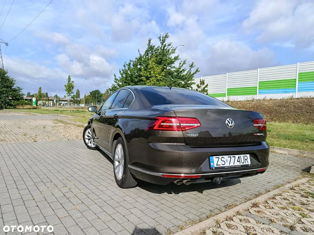 Volkswagen Passat 1.8 TSI BMT Highline DSG - 4