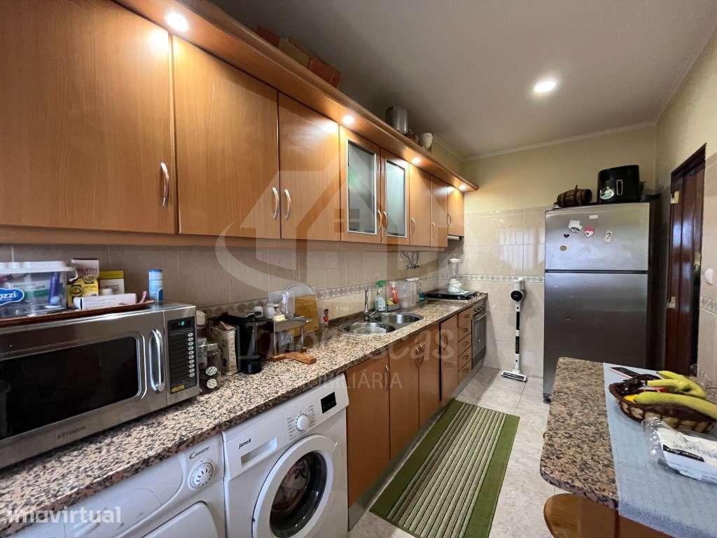 Apartamento T2+1 em prédio com elevador, em S. João da Talha - Grande imagem: 3/29