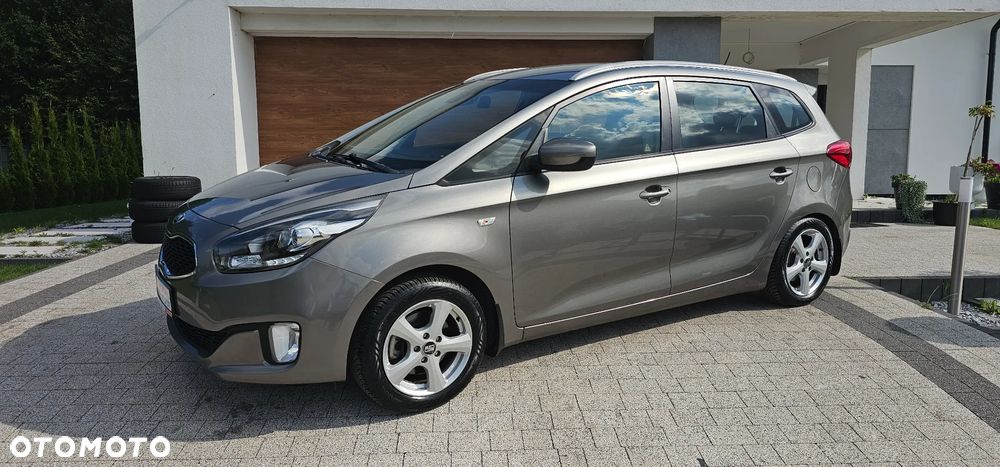 Kia Carens 1.6 GDI L 7os EU6 - 29