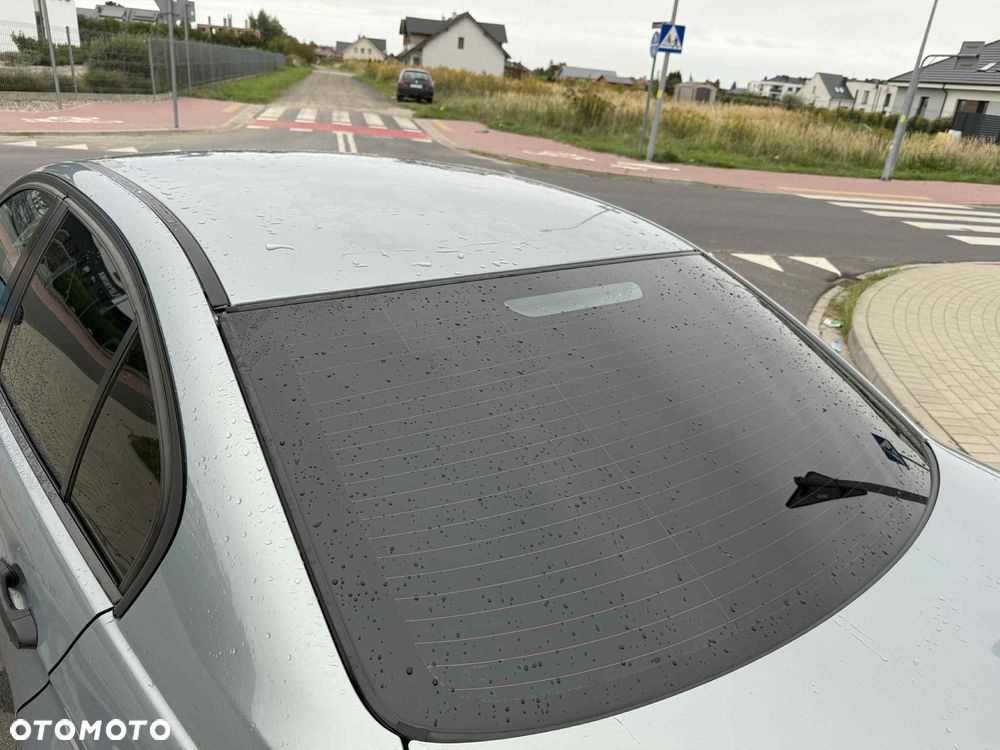 BMW Seria 3 320i - 28