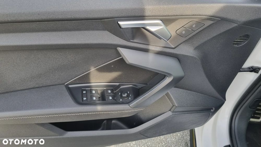 Audi A3 Sportback 2.0 TDI (clean diesel) S tronic S line Sportpaket - 21