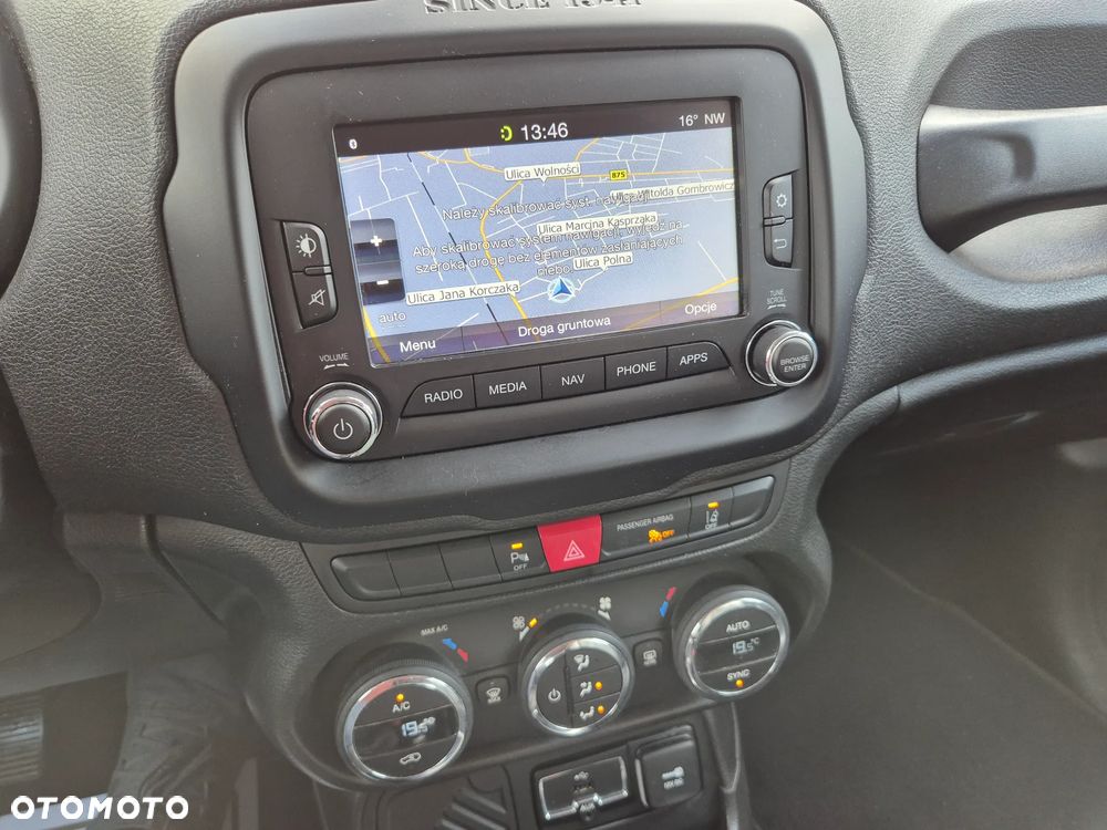 Jeep Renegade 1.4 MultiAir Limited - 14