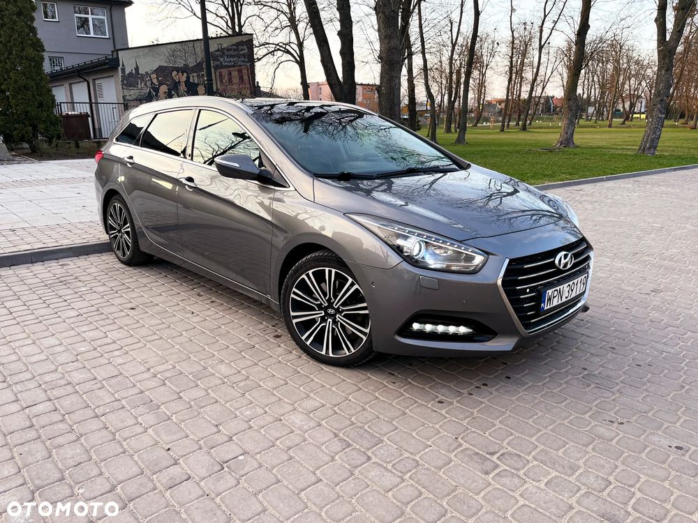 Hyundai i40 1.7 CRDi Premium DCT - 1