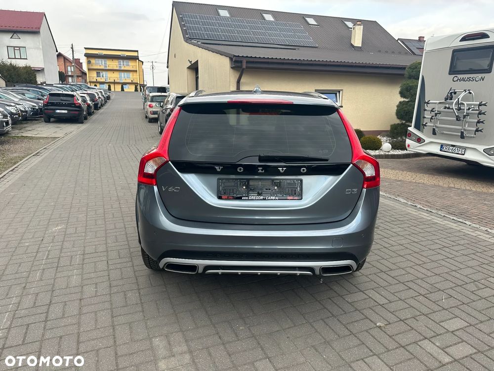 Volvo V60 Cross Country - 5