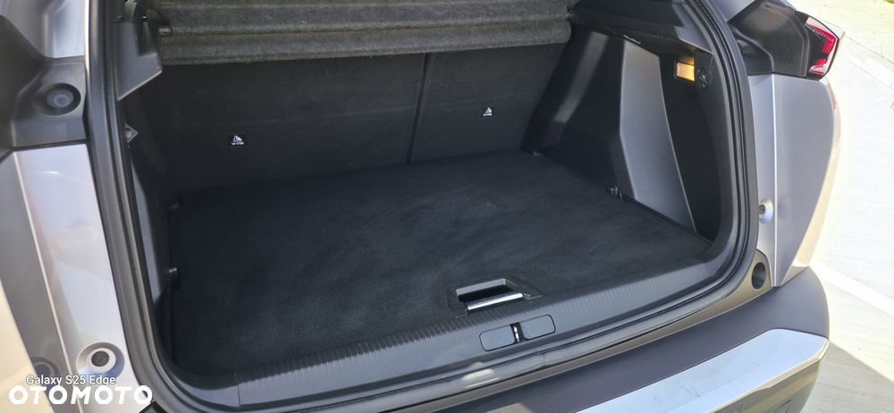 Peugeot 2008 1.5 BlueHDi Allure Pack S&S EAT8 - 32