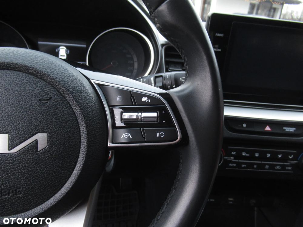 Kia Ceed 1.5 T-GDI M - 14