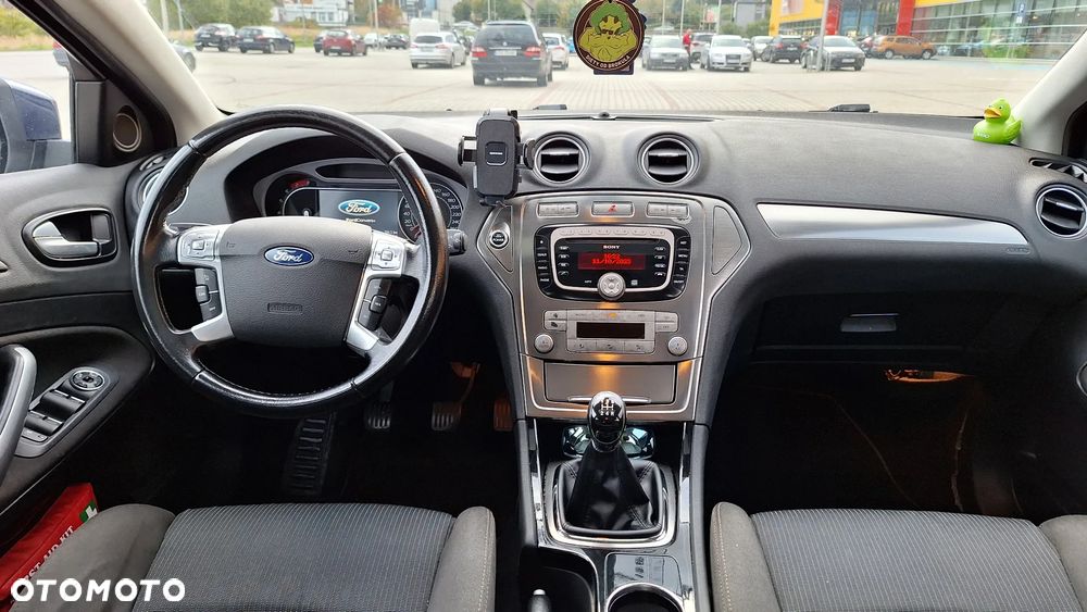 Ford Mondeo 2.0 Ambiente - 13