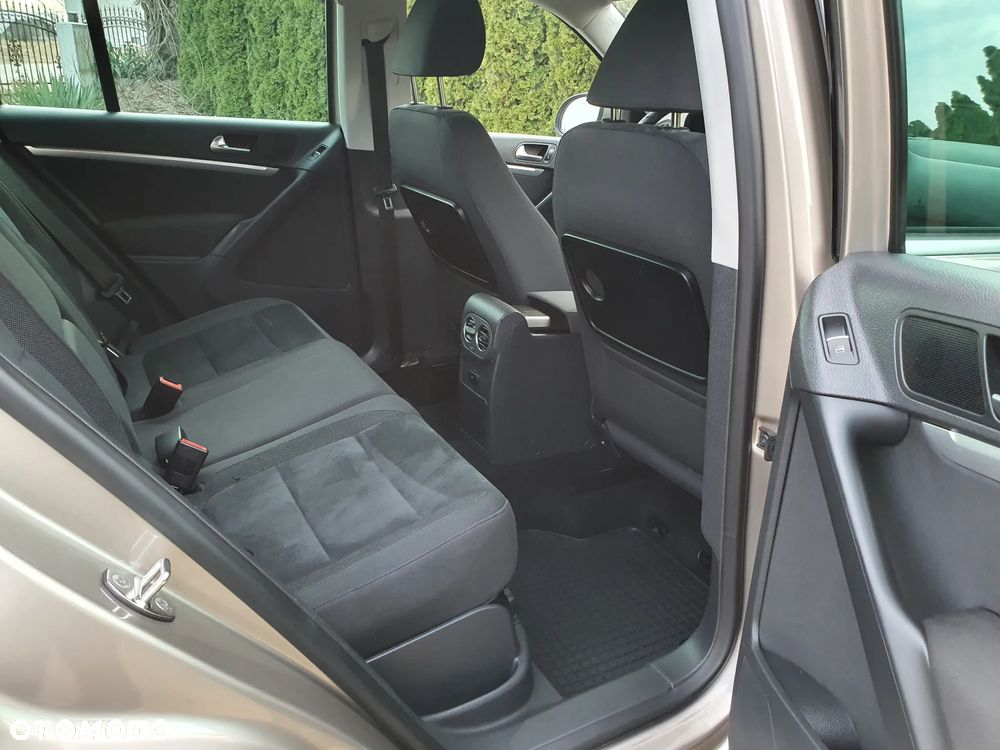 Volkswagen Tiguan 1.4 TSI Perfectline - 22