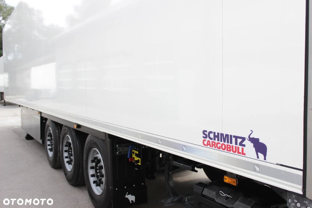 Schmitz Cargobull FP 60 V7 Thermo King SLXi 300 / JAK NOWA / ŚCIANA 7 CM / - 11