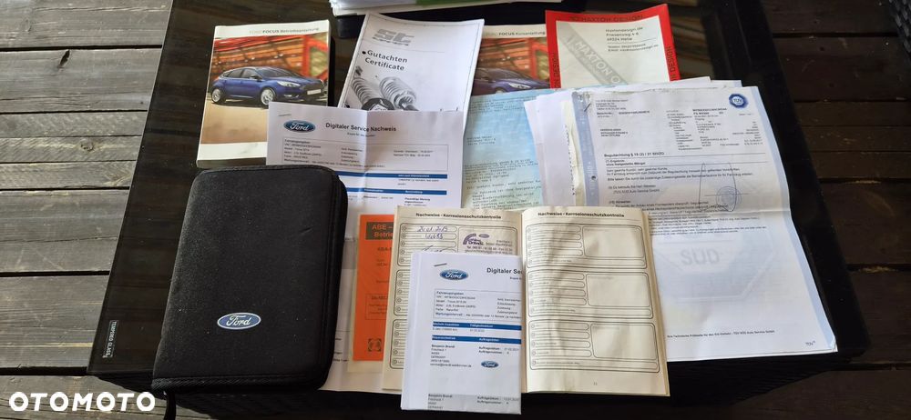 Ford Focus 2.0 EcoBoost ST mit Leder-Exclusiv-Paket - 35