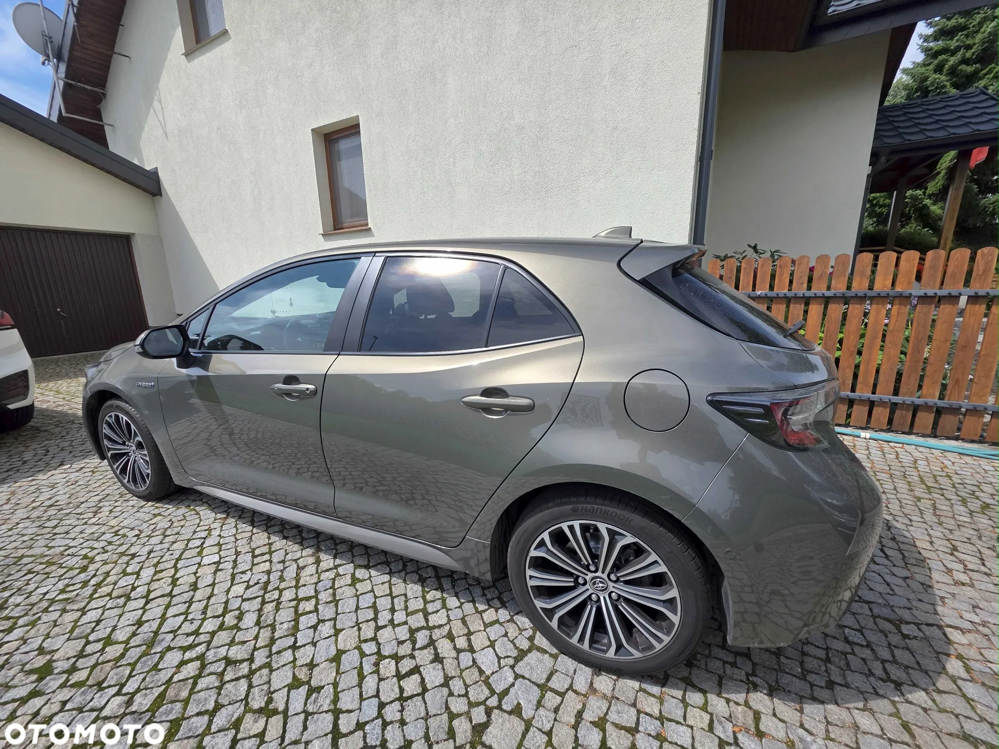 Toyota Corolla - 3
