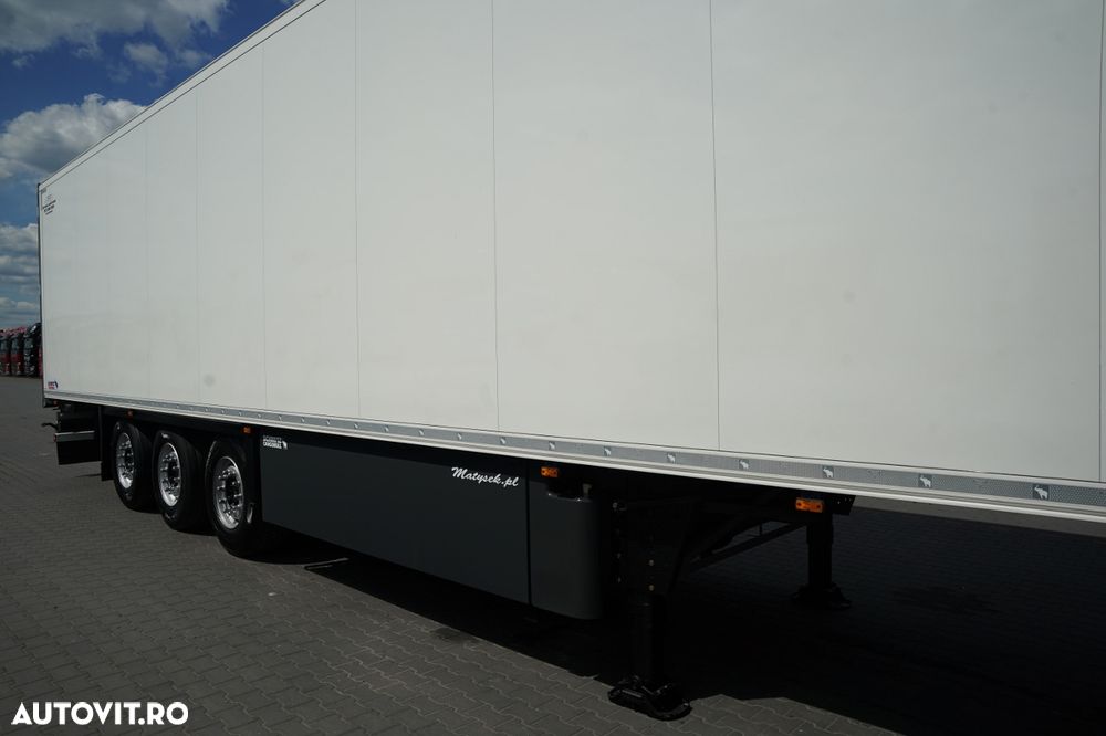 Schmitz Cargobull CAMION FRIGORIFER / TRANSPORT MAXIMA 1300 / AXĂ RIDICATĂ / COȘ PENTRU PALEȚI - 9