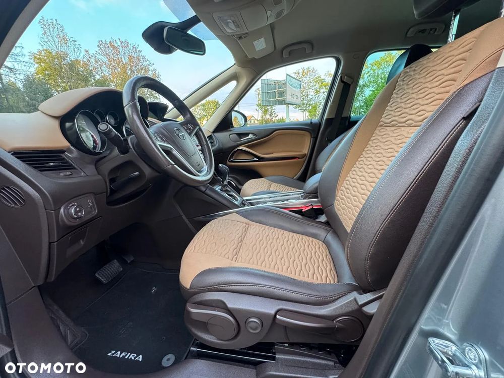 Opel Zafira Tourer 1.6 SIDI Turbo Innovation - 37