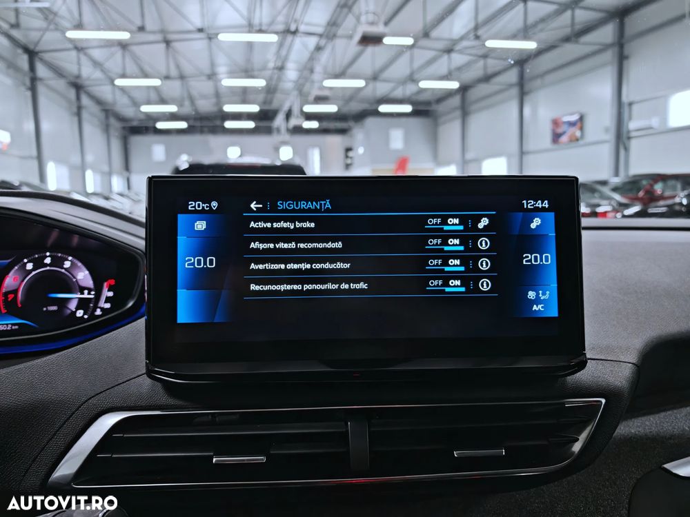 Peugeot 3008 1.2 PureTech 130 EAT8 Allure Pack - 13