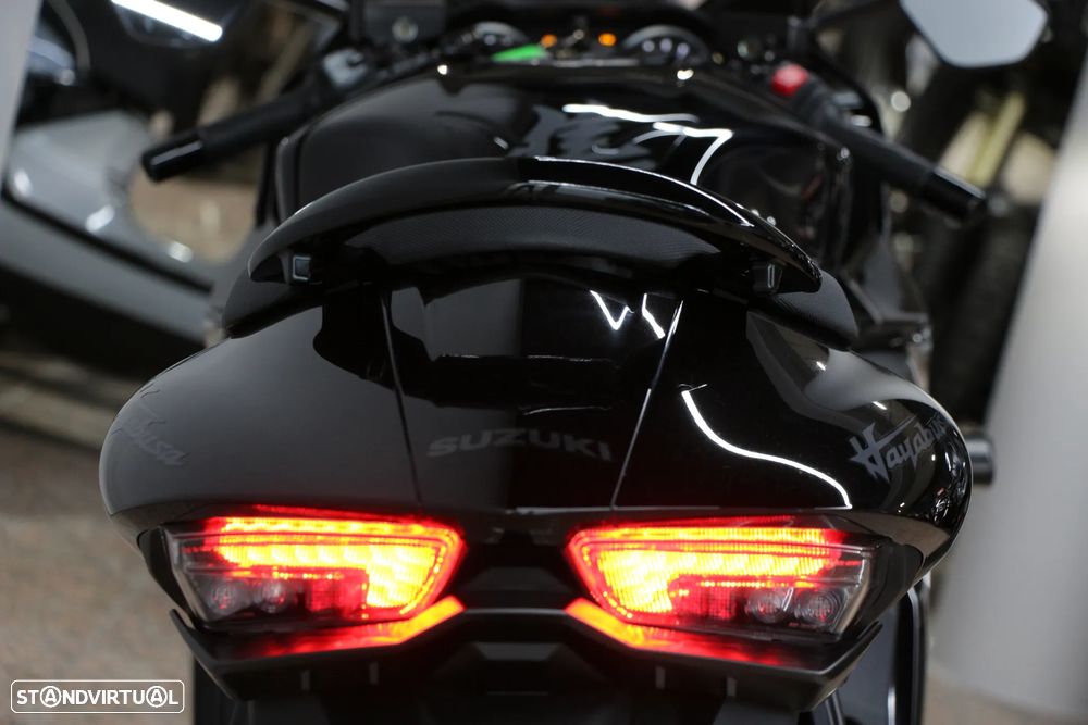 Suzuki GSX Hayabusa - 9