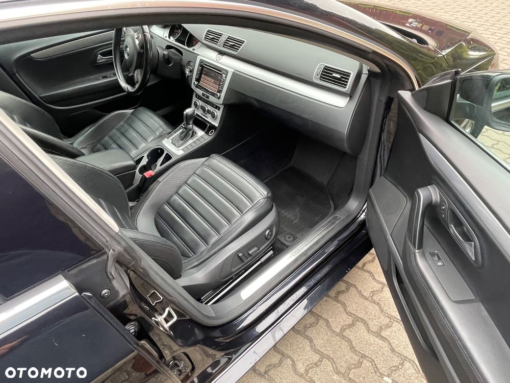 Volkswagen Passat - 13