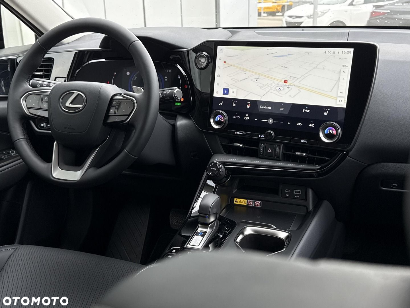 Lexus NX - 23