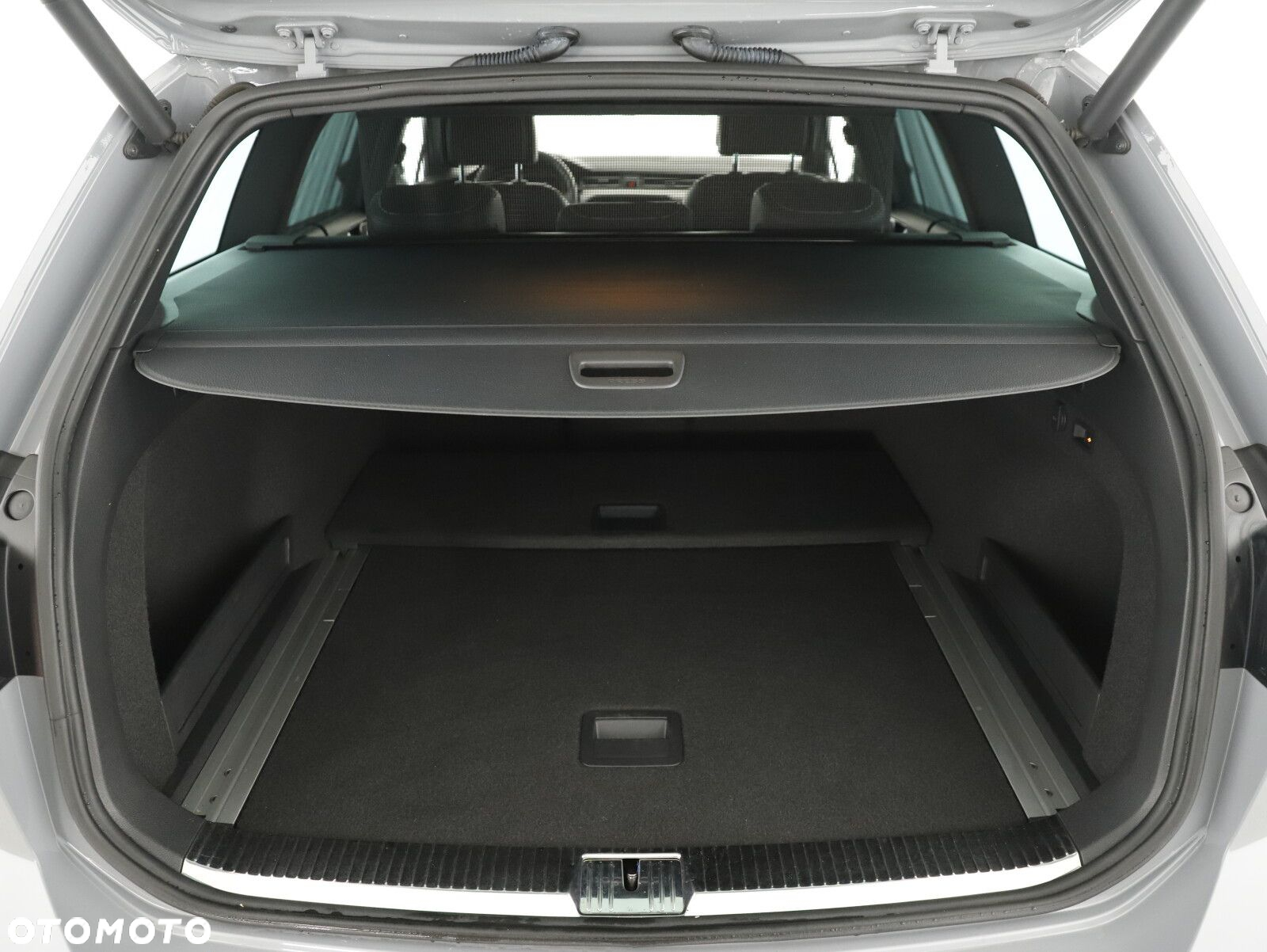 Volkswagen Passat 2.0 TSI 4Mot R-Line Edition DSG - 24