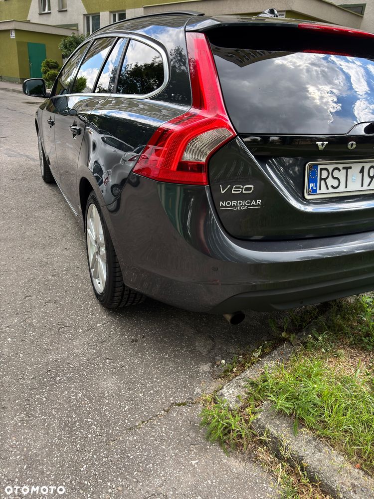 Volvo V60 D3 Momentum - 5