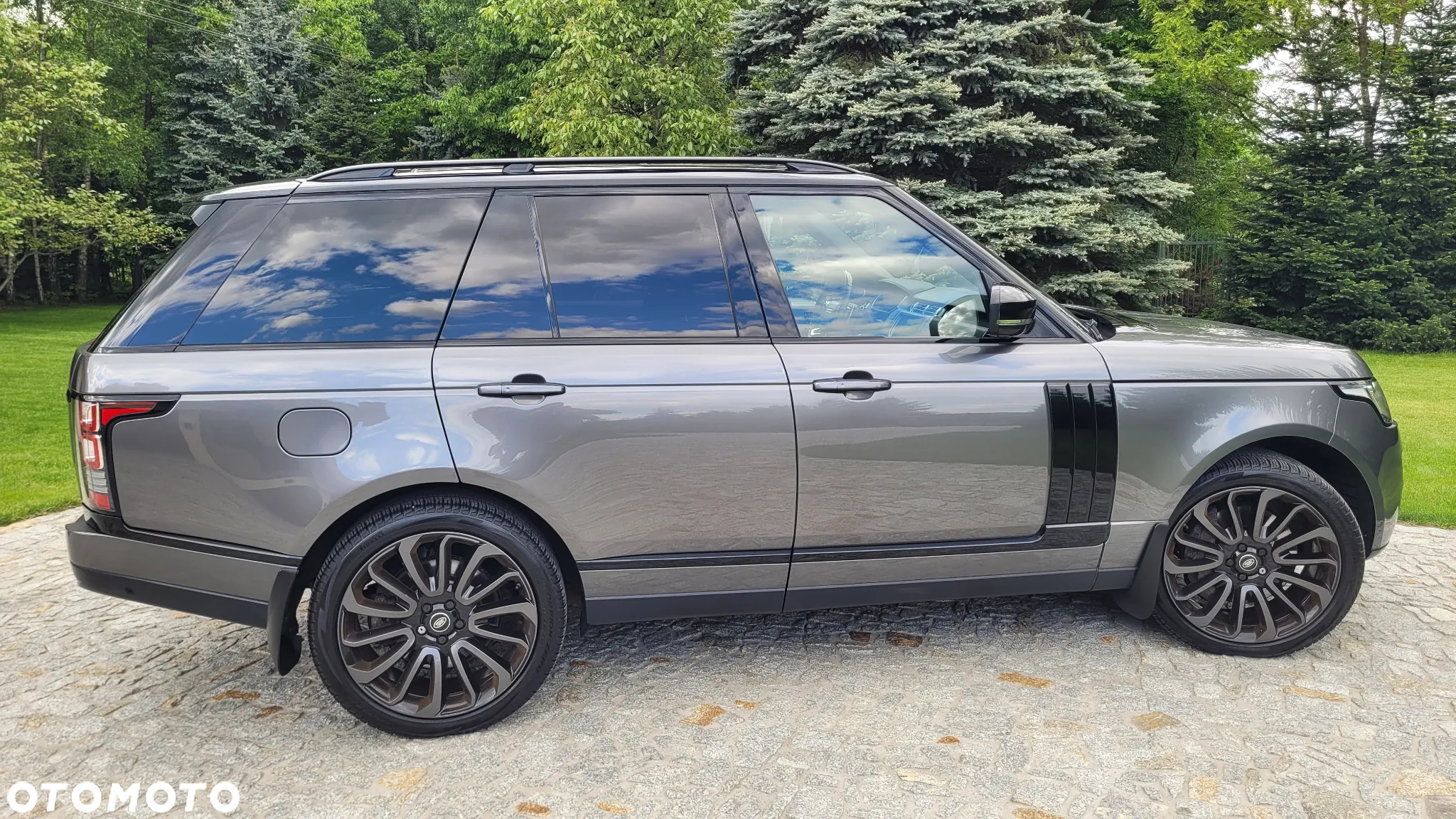 Land Rover Range Rover 4.4SD V8 AB Black - 13