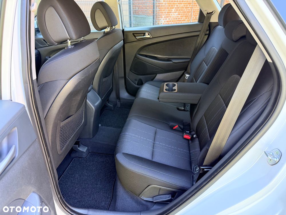 Hyundai Tucson blue 1.6 GDi 2WD Navi - 12