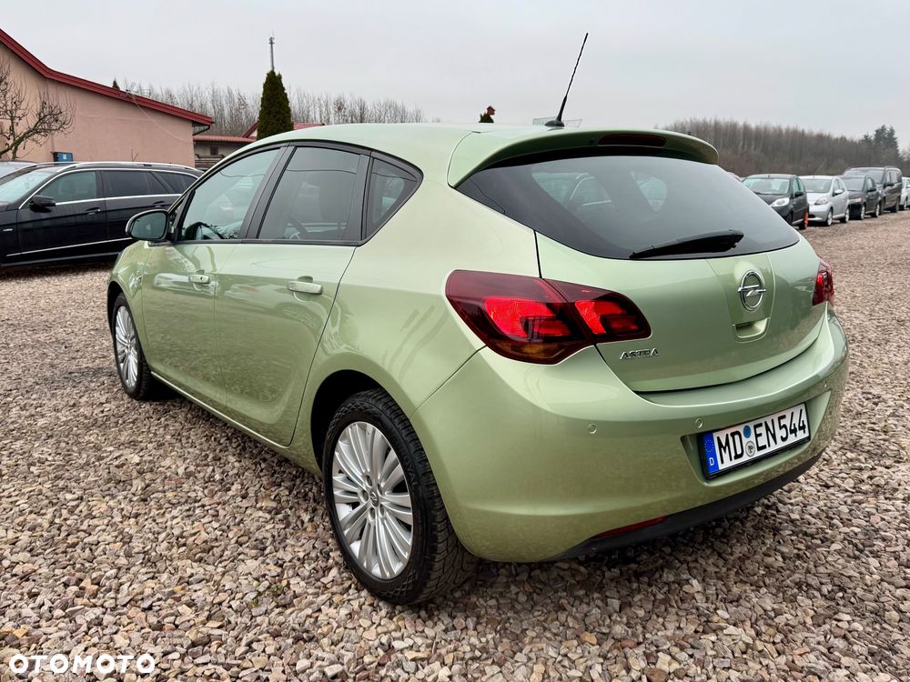 Opel Astra - 10