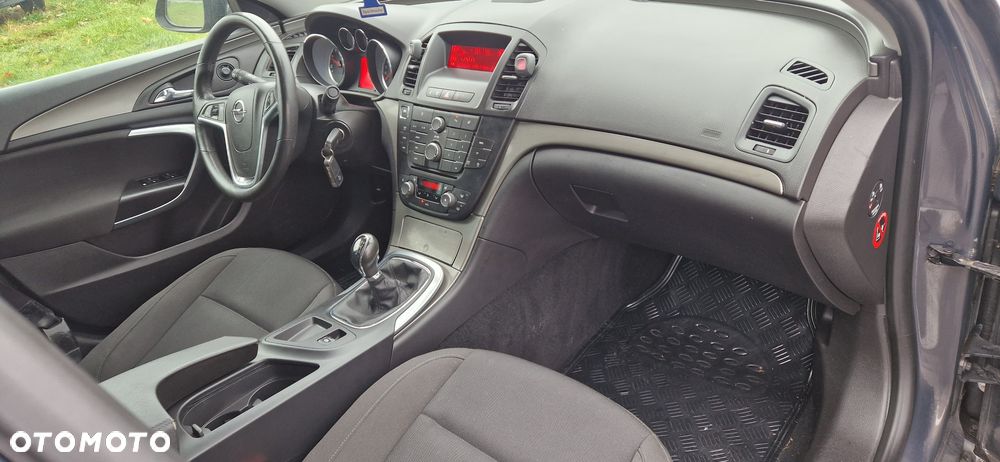 Opel Insignia 1.4 T Cosmo S&S - 6