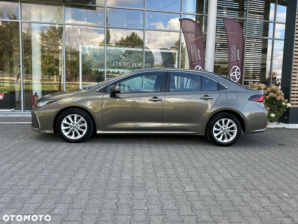Toyota Corolla - 2