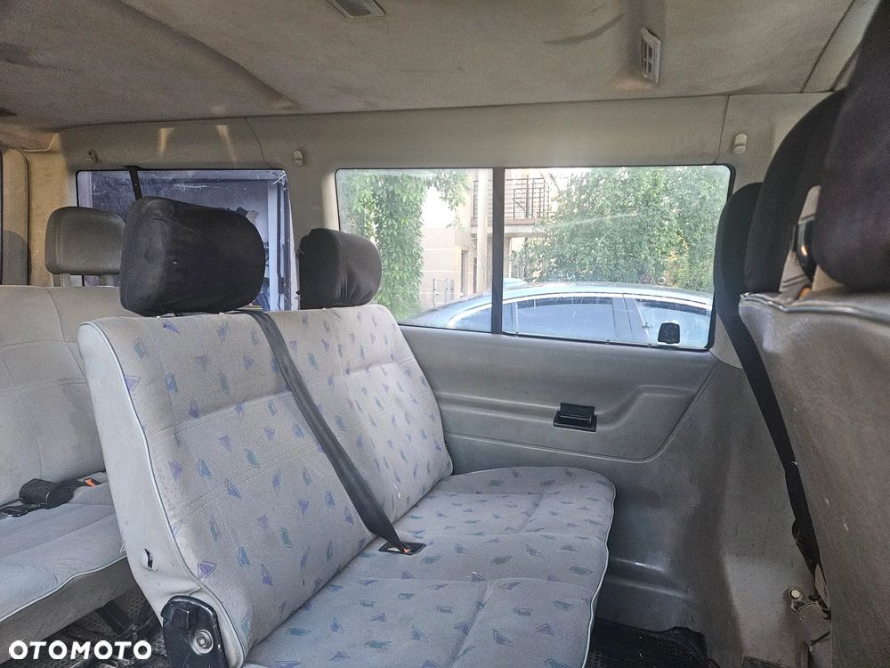 Volkswagen Transporter - 8