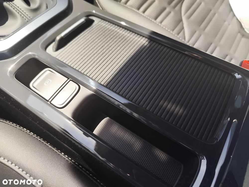 Kia XCeed 1.6 T-GDI Business Line DCT - 31