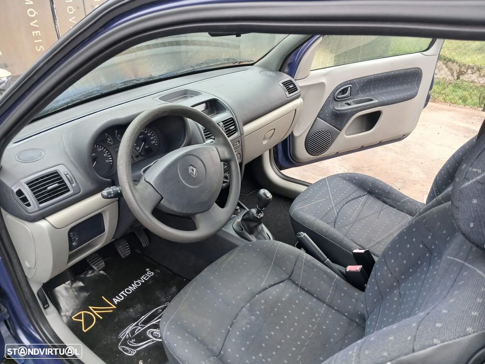 Renault Clio 1.2 Authentique - 3