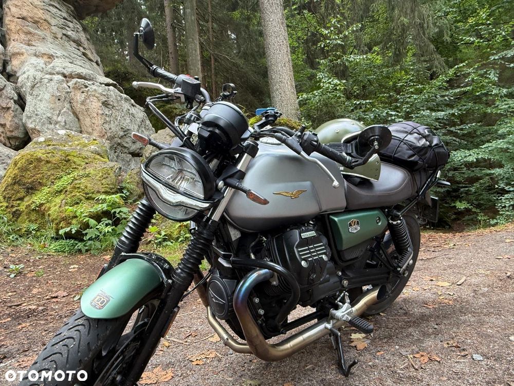 Moto Guzzi V7 - 4