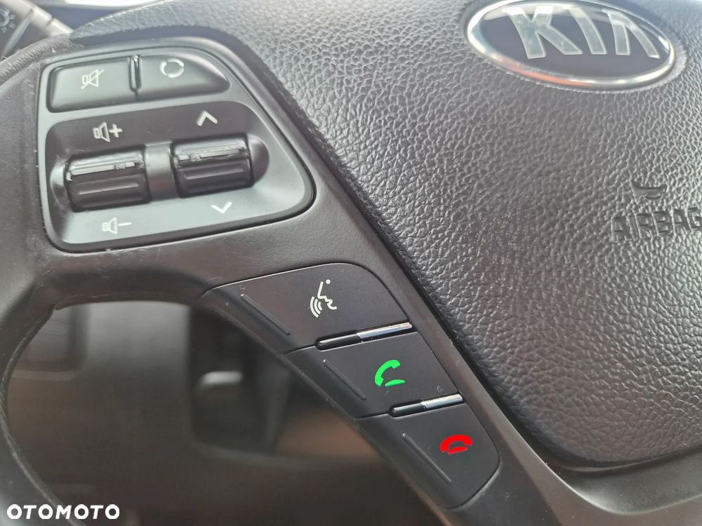 Kia Ceed 1.6 CRDi L - 17