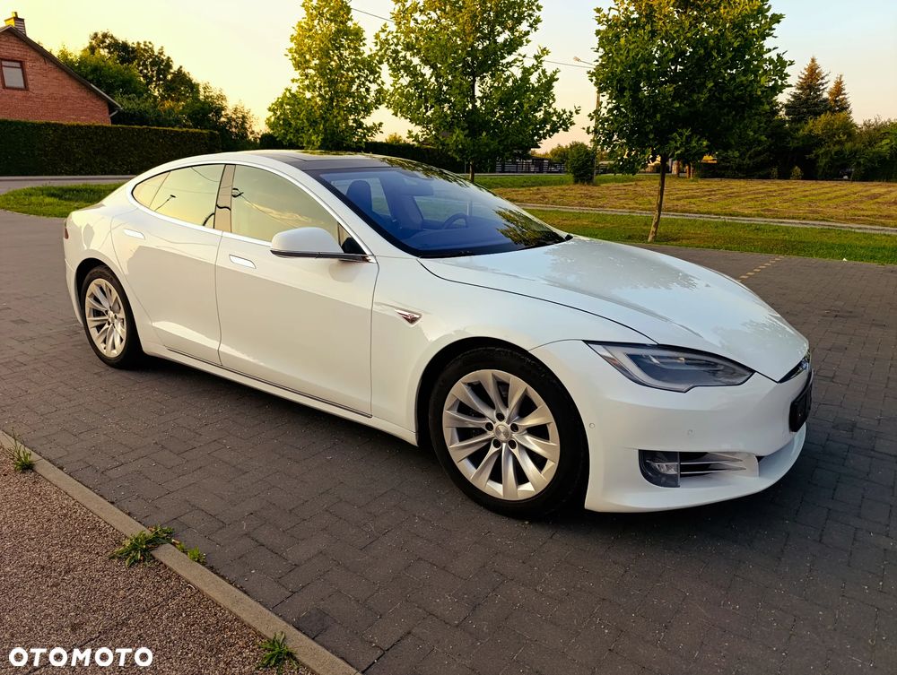 Tesla Model S Long Range Plus - 28