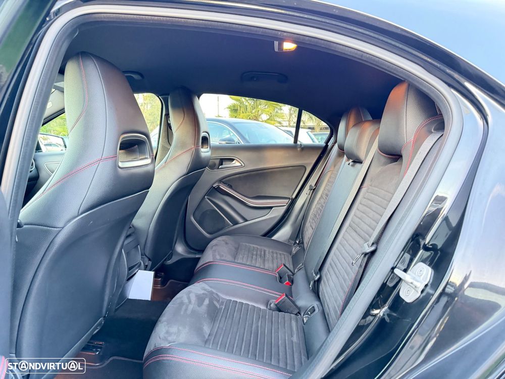 Mercedes-Benz A 180 d AMG Line Aut. - 29